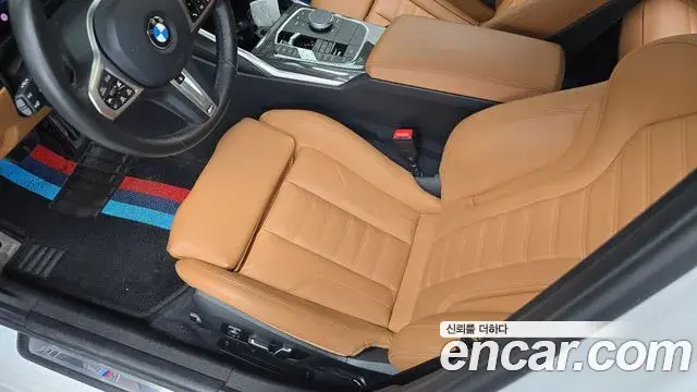 BMW 3 Series 2024 — Фото 19/20