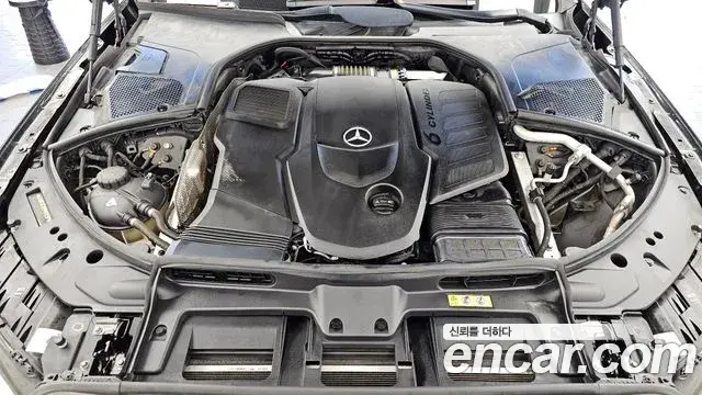 Mercedes-Benz S-Class 2021 — Фото 6/20