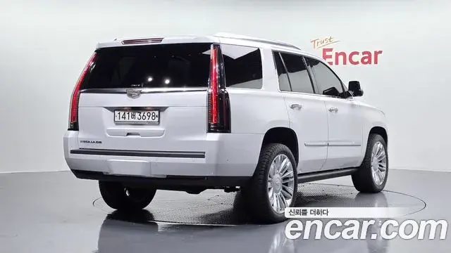 Cadillac Escalade 2020 — Photo 1/20