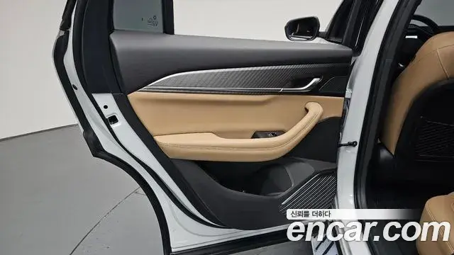 Renault Samsung Grand Koleos 2025 — Photo 4/38