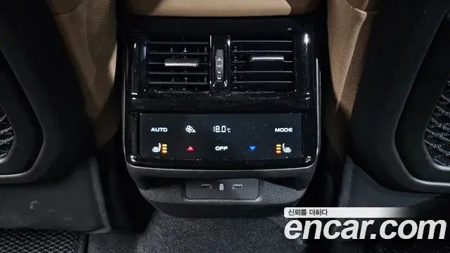 Renault Samsung Grand Koleos 2025 — Photo 9/38