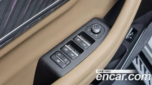 Renault Samsung Grand Koleos 2025 — Photo 35/38