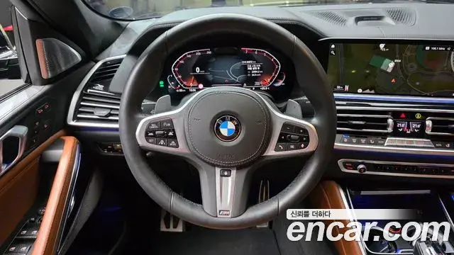 BMW X6 2021 — Фото 13/20