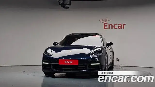 Porsche Panamera 2018 — Фото 3/20