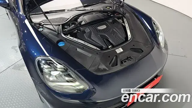 Porsche Panamera 2018 — Фото 6/20