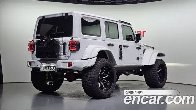 Jeep Wrangler 2019 — Фото 2/20