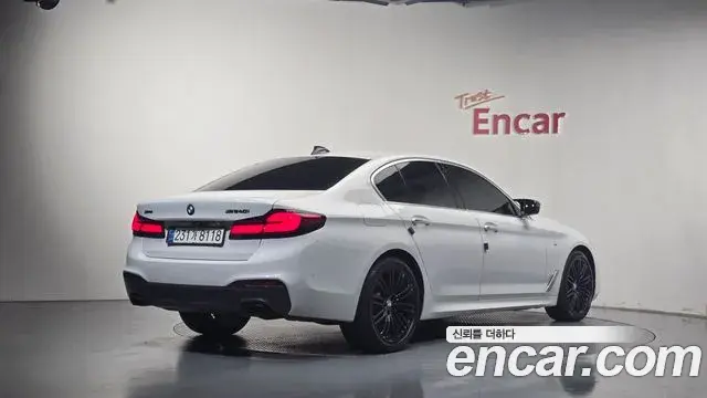 BMW 5 Series 2018 — Фото 2/20