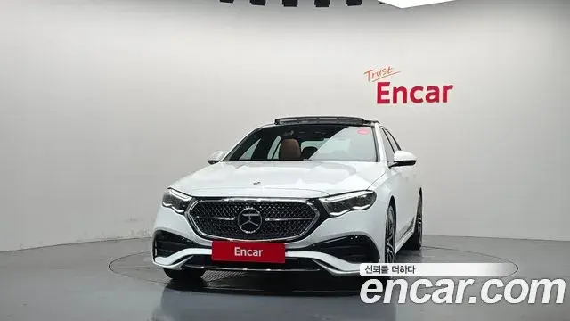 Mercedes-Benz E-Class 2026 — Photo 3/20