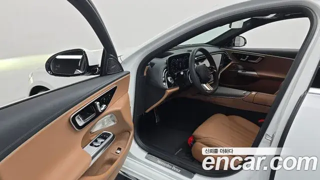 Mercedes-Benz E-Class 2026 — Photo 10/20