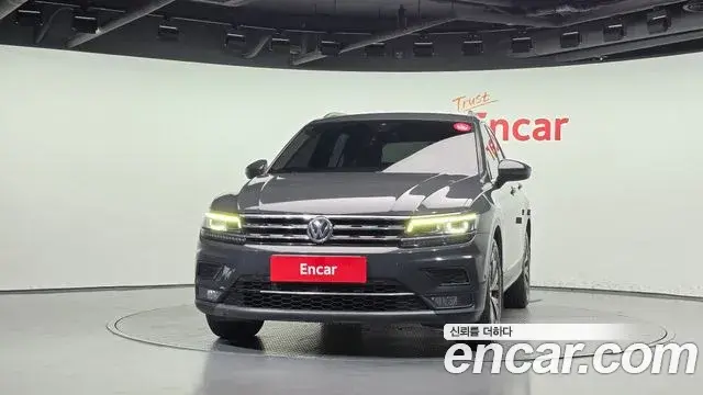 Volkswagen Tiguan 2018 — Şəkil 5/20