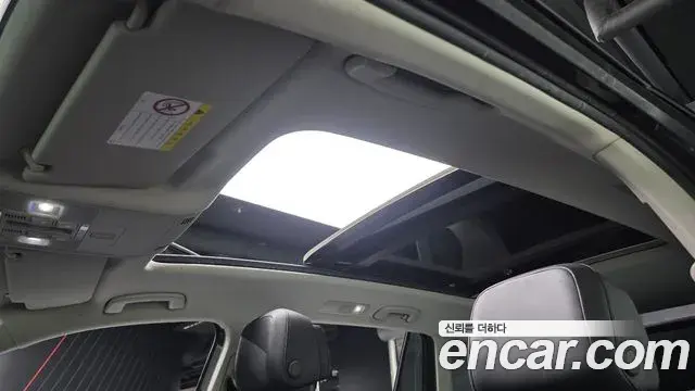 Volkswagen Tiguan 2018 — Şəkil 9/20