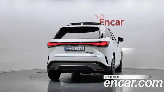 Lexus RX350h 2025 — ფოტო 29/30
