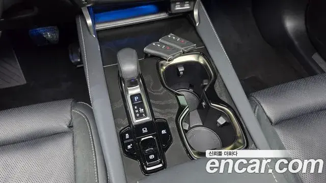 Lexus RX350h 2025 — ფოტო 28/30