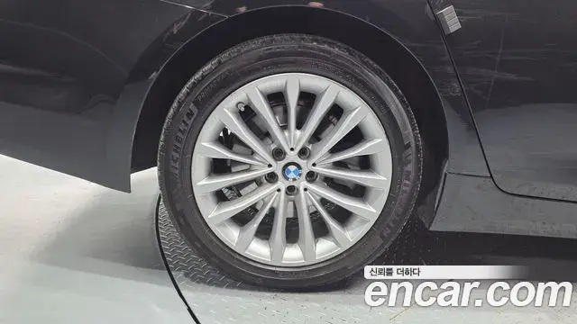 BMW 5 Series 2018 — Фото 5/20