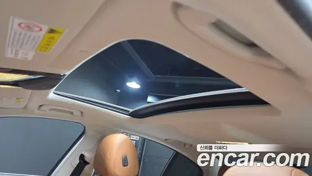 BMW 5 Series 2018 — Фото 16/20