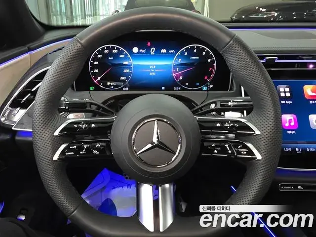 Mercedes-Benz E-Class 2026 — Фото 8/20