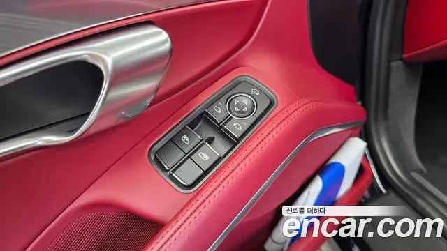 Porsche 718 Cayman 2024 — Photo 14/31