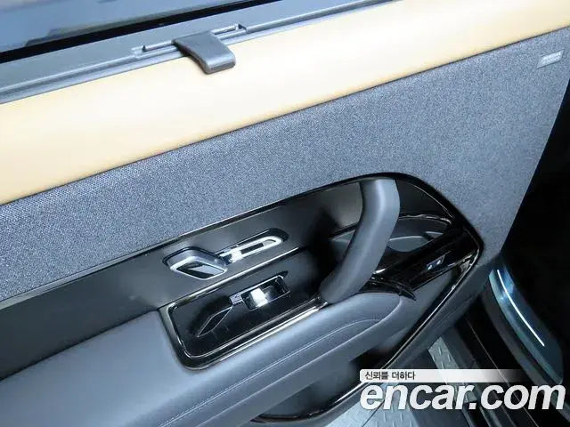 Land Rover Range Rover Sport 2026 — Фото 13/20