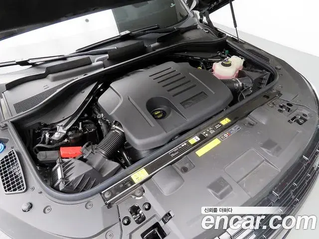 Land Rover Range Rover Sport 2026 — Фото 18/20