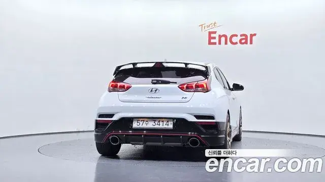Hyundai Veloster 2019 — Фото 4/20