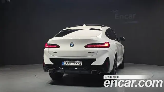 BMW X4 2023 — Фото 4/20