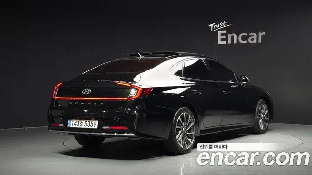 Hyundai Sonata 2021 — Фото 2/20