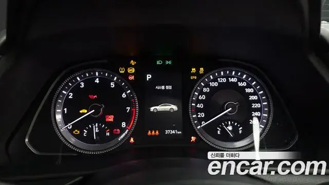 Hyundai Sonata 2021 — Фото 8/20