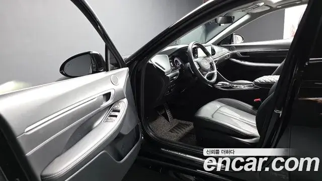 Hyundai Sonata 2021 — Фото 10/20