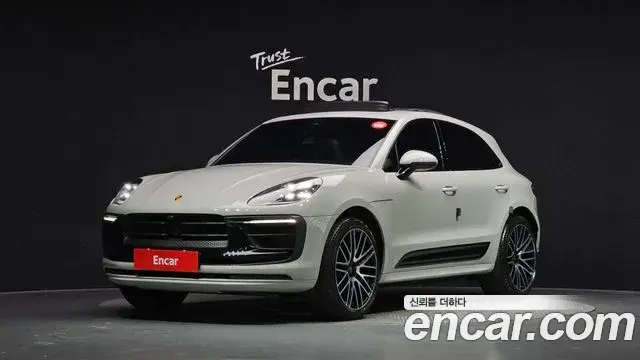 Porsche Macan 2022 — Şəkil 24/42