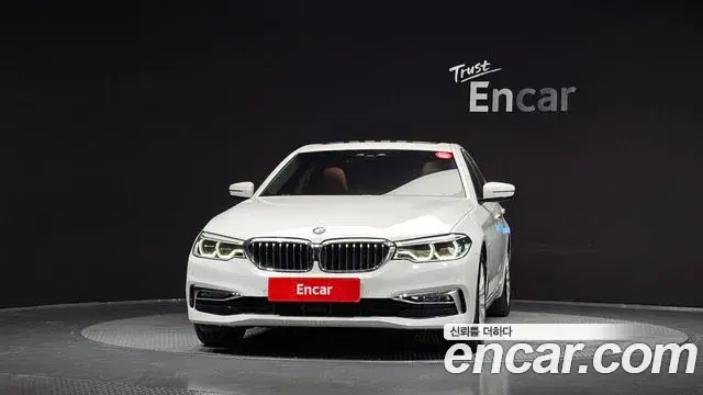BMW 5 Series 2018 — Фото 3/20