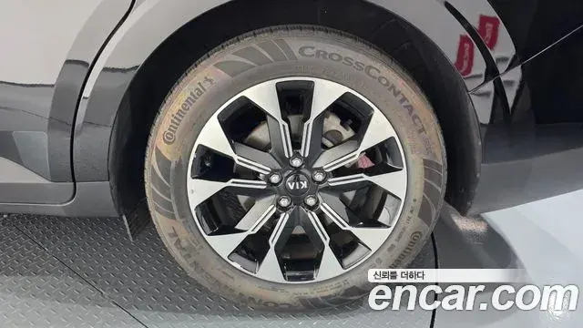 Kia Carnival 2020 — ფოტო 18/33