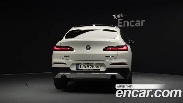 BMW X4 2021 — Фото 4/20