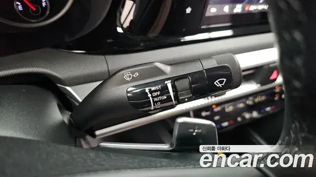 Kia K5 2022 — ფოტო 20/31