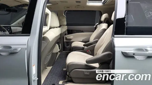 Kia Carnival 2024 — Şəkil 19/20