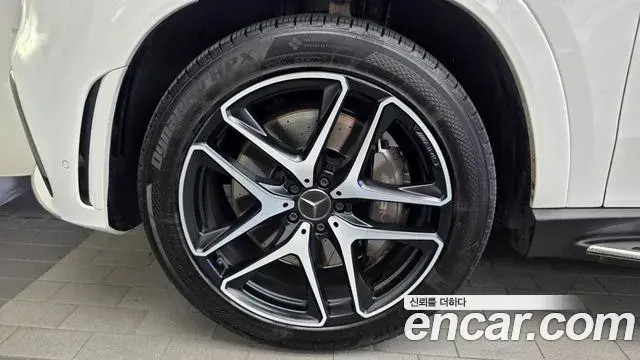 Mercedes-Benz GLE-Class 2022 — Фото 5/20
