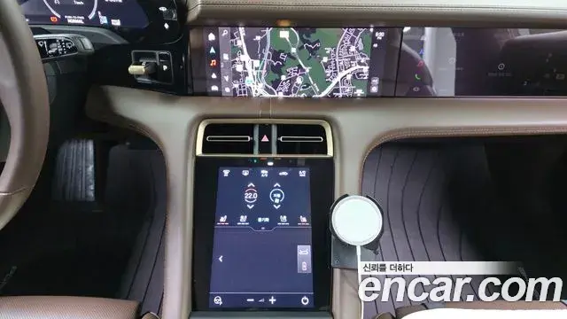 Porsche Taycan 2025 — Şəkil 27/33