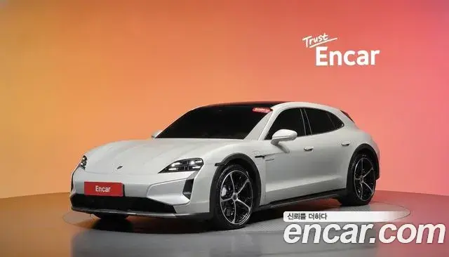 Porsche Taycan 2025 — Şəkil 7/33