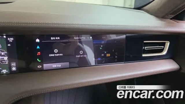 Porsche Taycan 2025 — Şəkil 23/33