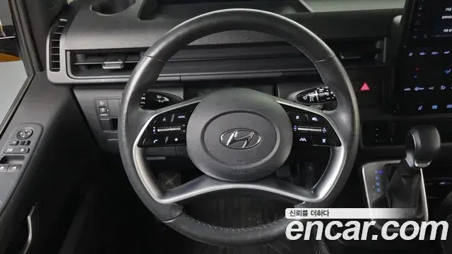 Hyundai Staria 2023 — Фото 14/20