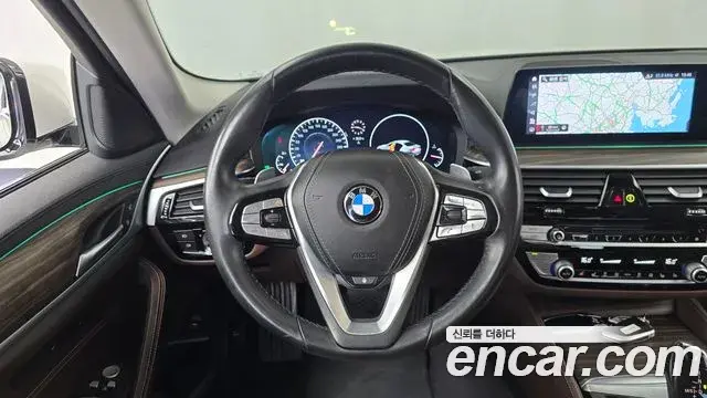 BMW 5 Series 2019 — Фото 13/20