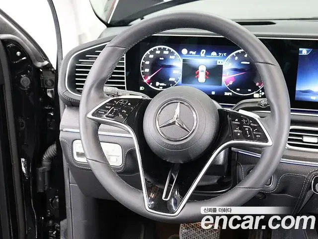Mercedes-Benz GLE-Class 2025 — Фото 7/20
