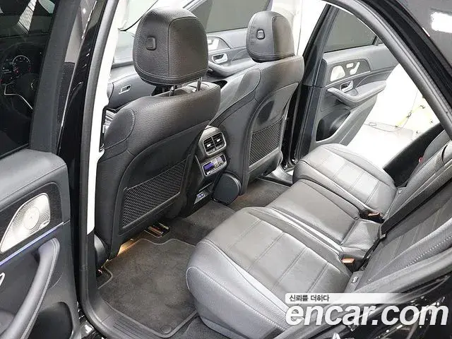 Mercedes-Benz GLE-Class 2025 — Фото 8/20