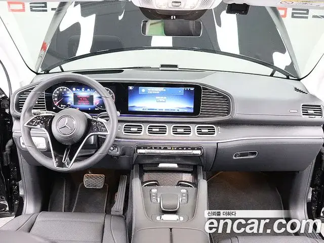 Mercedes-Benz GLE-Class 2025 — Фото 13/20