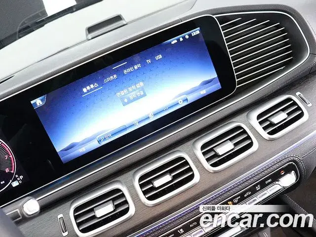 Mercedes-Benz GLE-Class 2025 — Фото 16/20