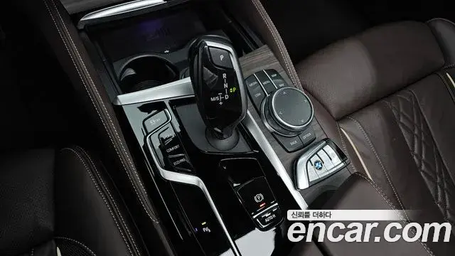 BMW 5 Series 2020 — Фото 9/20