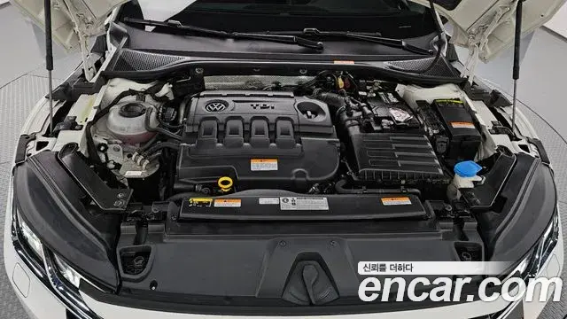 Volkswagen Arteon 2019 — Şəkil 18/33