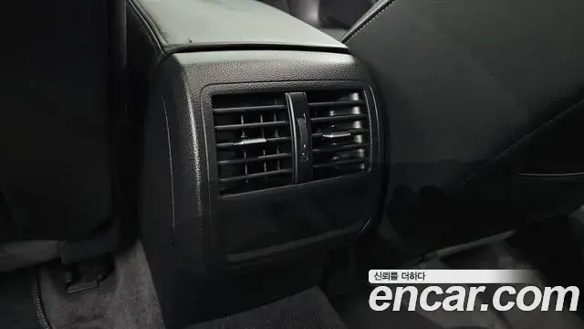 Volkswagen Arteon 2019 — Şəkil 26/33