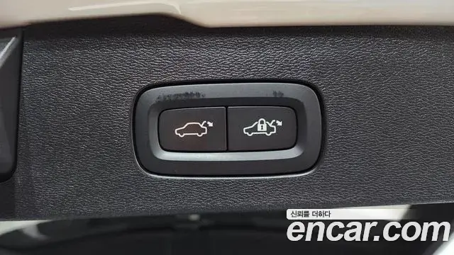 Volvo V60 Cross Country 2023 — Şəkil 13/32