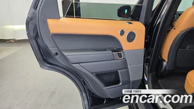 Land Rover Range Rover Sport 2020 — Şəkil 12/36