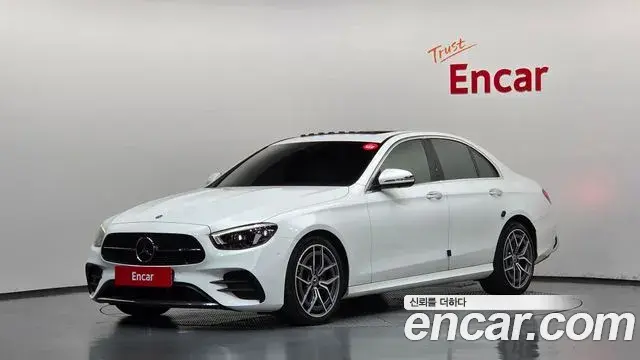 Mercedes-Benz E-Class 2021 — Фото 1/20